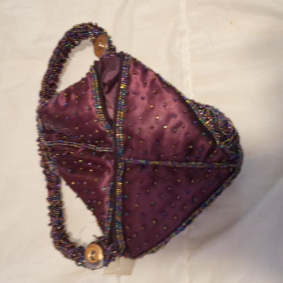 New purple beaded clutch triangle shape - Picture 3 of 4